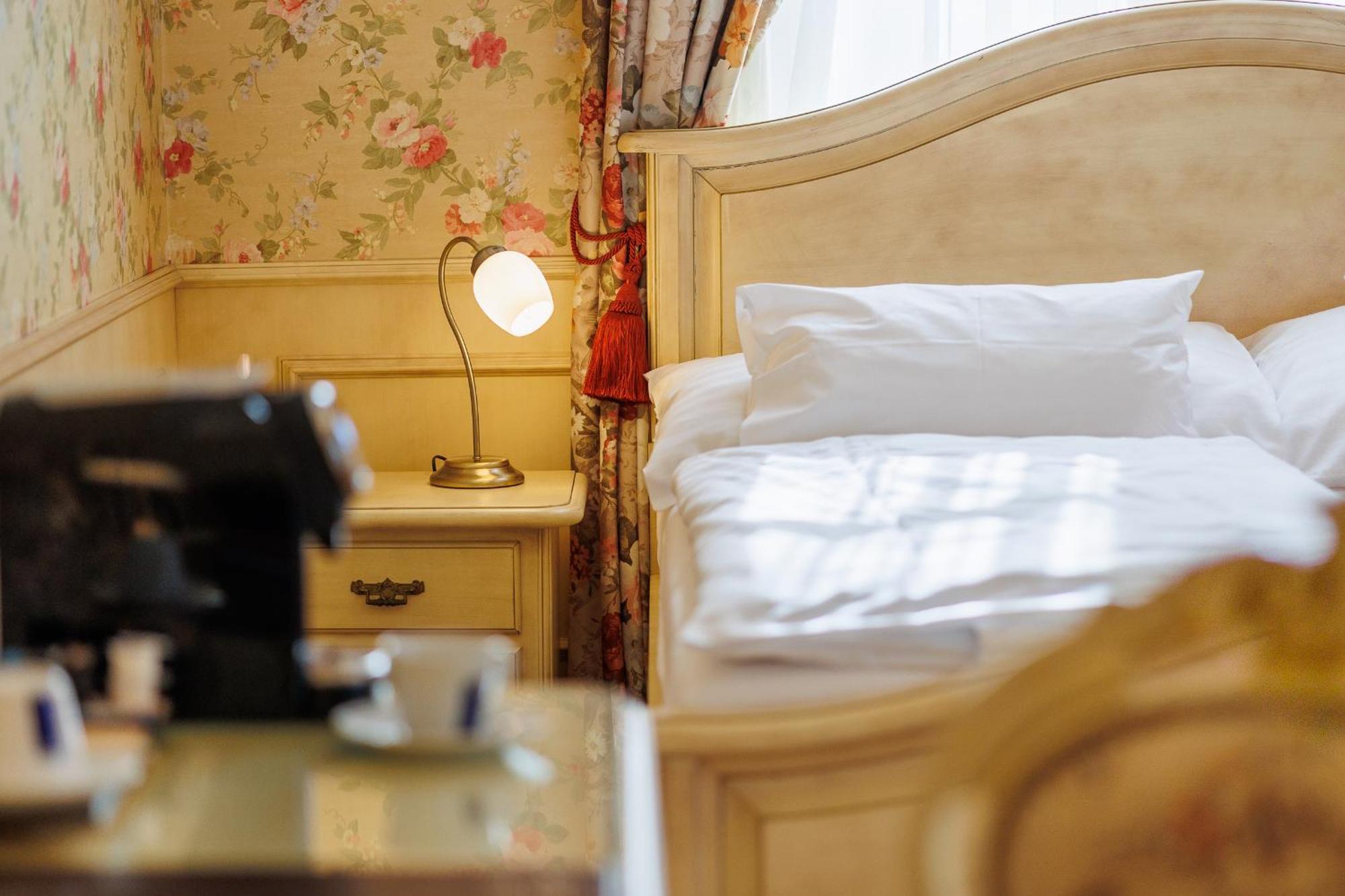 Chateau Cihelny Hotel