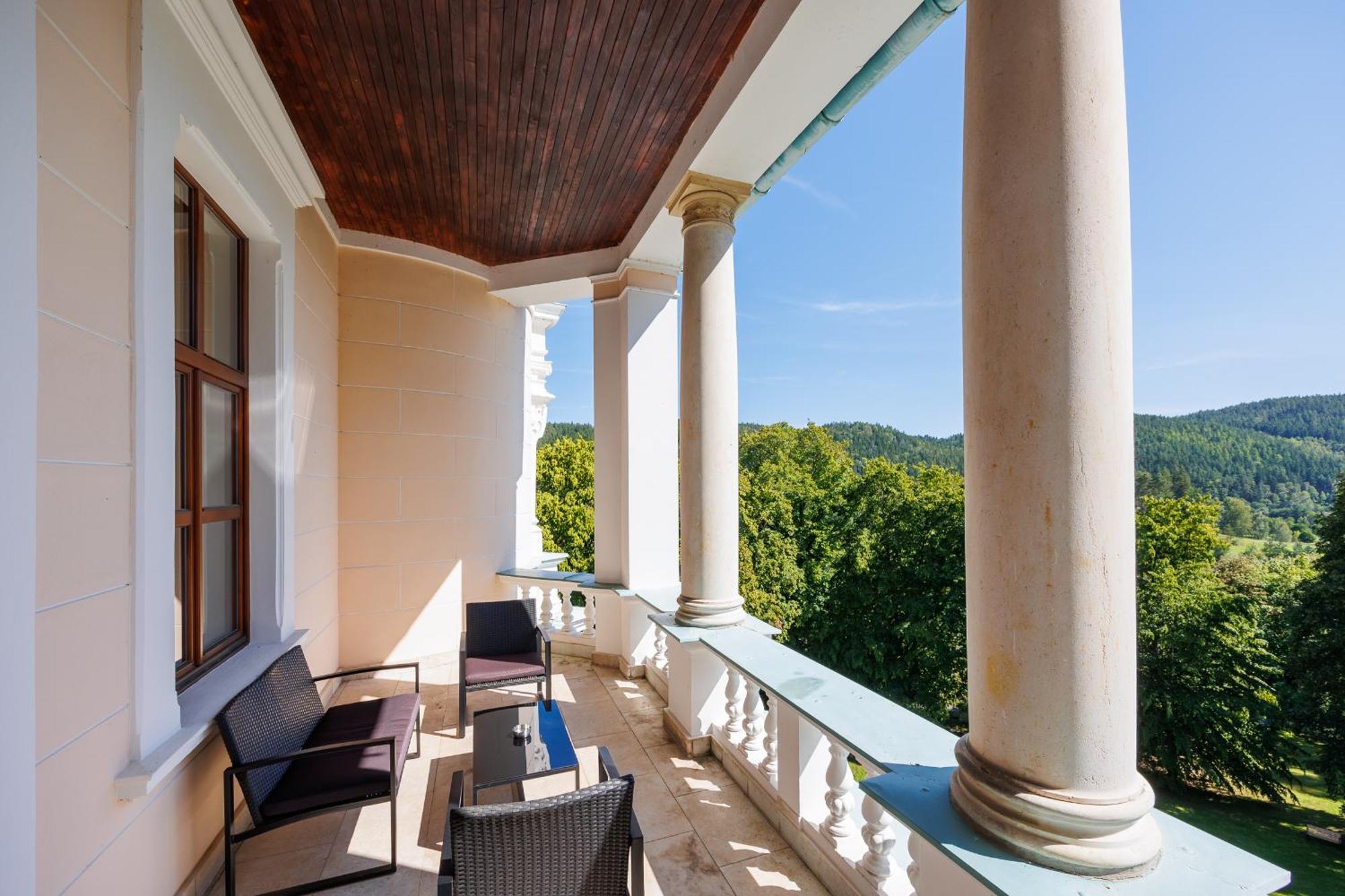 Chateau Cihelny Hotel