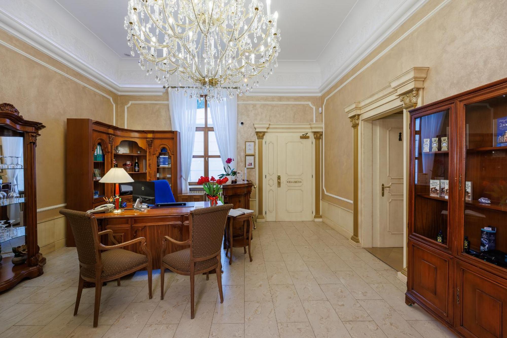 Chateau Cihelny 4*